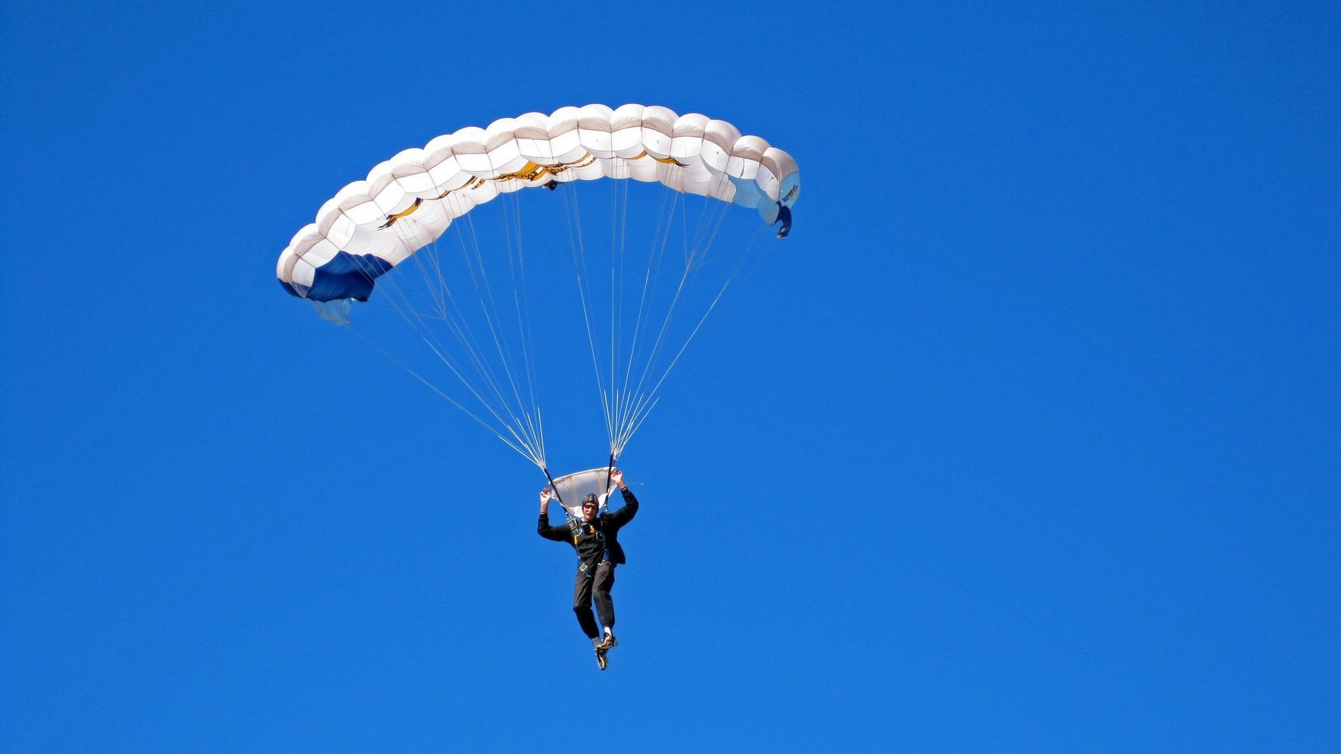 《Ming：带队冲击世界舞台，领军新一代电竞少年》，电竞明人