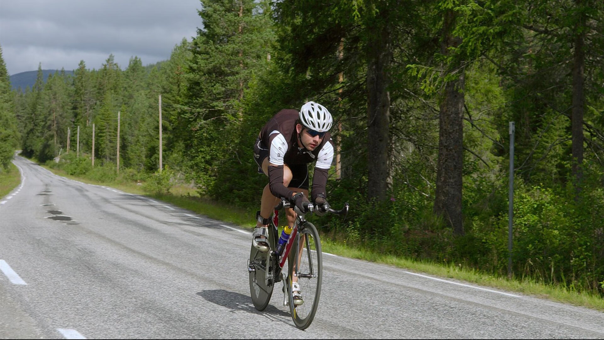 足球纪录片热播引发全民热议，足球 纪录片
